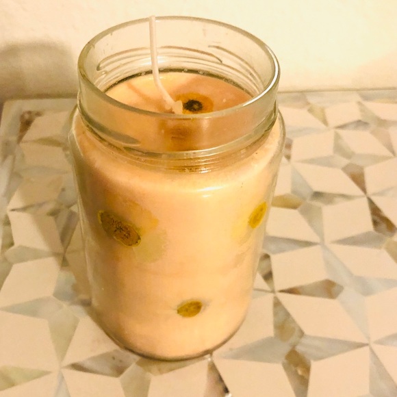 NWT Orange Floral Candle - Picture 2 of 4